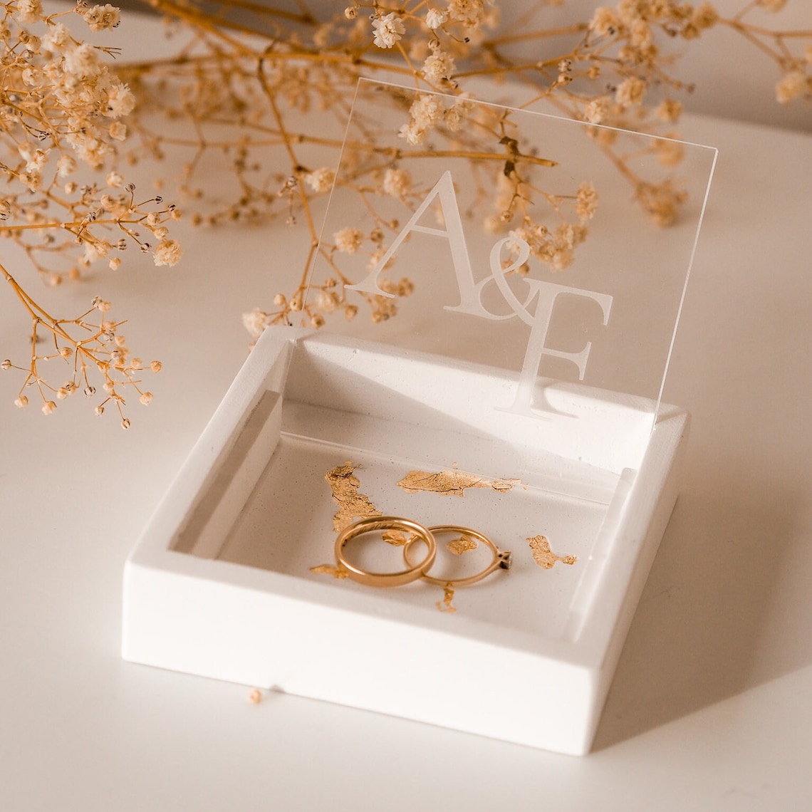 Moderne Ringbox quadratisch mit Laser gravierter Acryl-Scheibe | Ein besonderes Accessoire für Deine Hochzeit